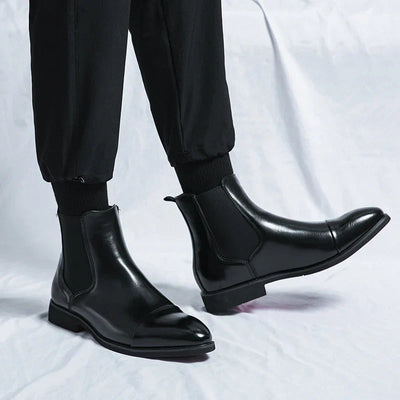Beckett | Noir Chelsea Boots