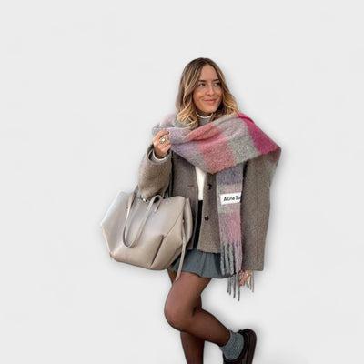 Clara – Retro-Inspired Tote Bag