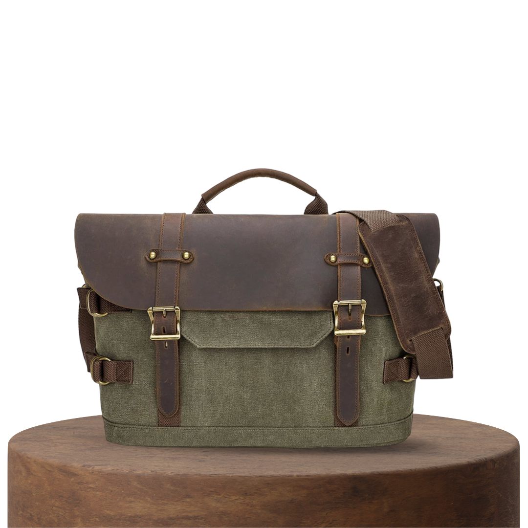 David | Classic Rugged Leather Messenger Bag