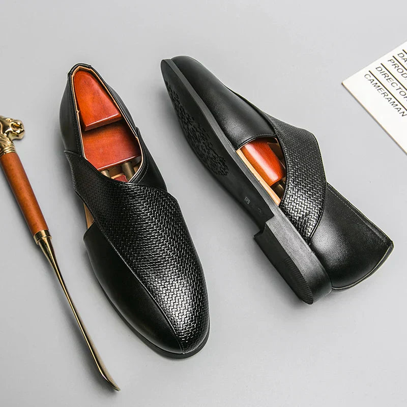 Classic Leather Loafers with a Vintage Touch
