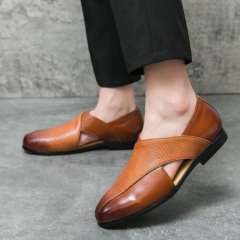 Classic Leather Loafers with a Vintage Touch